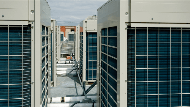 VRF systémy Hyundai – spoľahlivé chladenie a vykurovanie komerčných priestorov a priemyselných hál